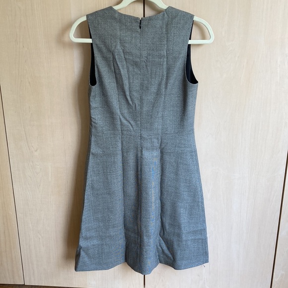 **SOLD** Theory wool dress - Picture 3 of 9
